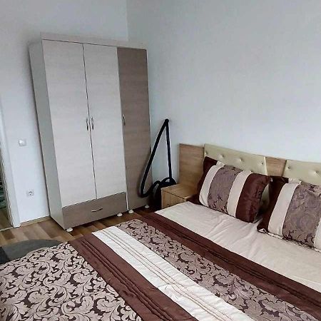 Aria Daire Titova Mitrovica Dış mekan fotoğraf